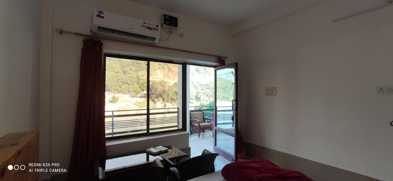 H7 Stay On The Ganges, Yoga & Spa Resort, Rishīkesh Buitenkant foto