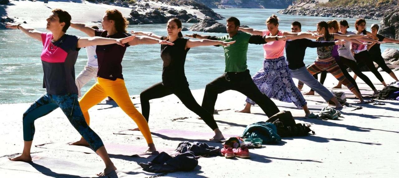 H7 Stay On The Ganges, Yoga & Spa Resort, Rishīkesh Buitenkant foto