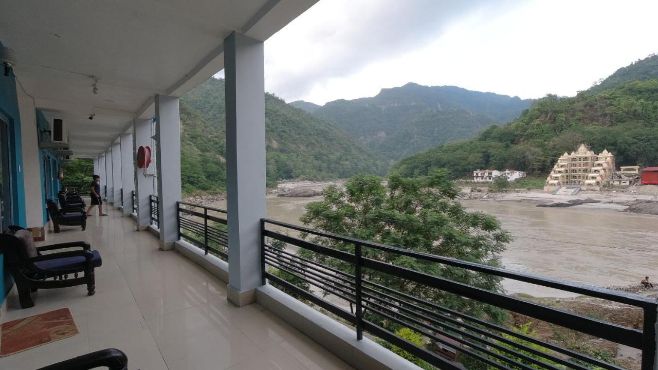 H7 Stay On The Ganges, Yoga & Spa Resort, Rishīkesh Buitenkant foto