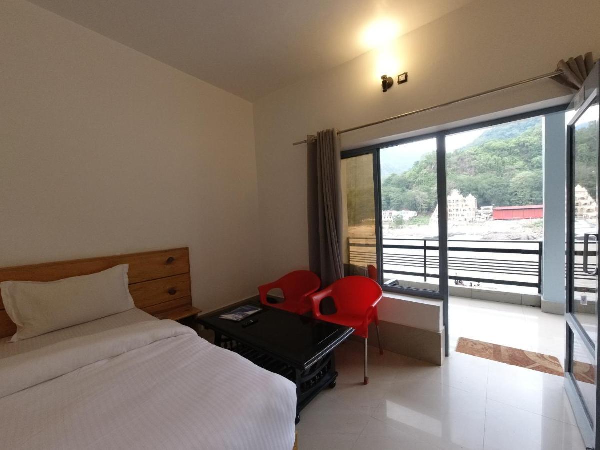 H7 Stay On The Ganges, Yoga & Spa Resort, Rishīkesh Buitenkant foto