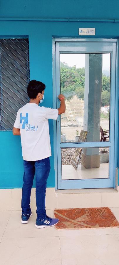 H7 Stay On The Ganges, Yoga & Spa Resort, Rishīkesh Buitenkant foto